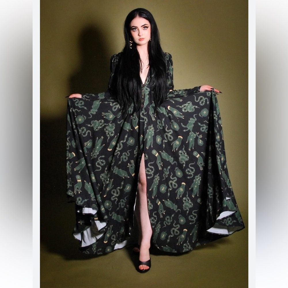 Pinup Couture Laura Byrnes Vixen Garden of Eden Gown 3X